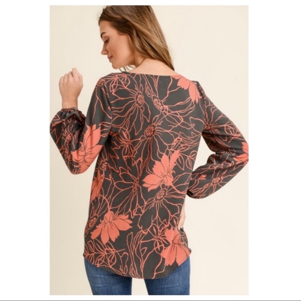 🔥$5🔥FLORAL WOVEN TOP-V NECK FALL PRINT -NEW - Picture 5 of 7